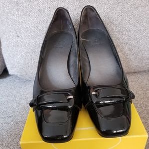 Circa Joan & David Violet kitten heels, size 9